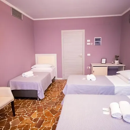 ホテル パガニーニ 3*