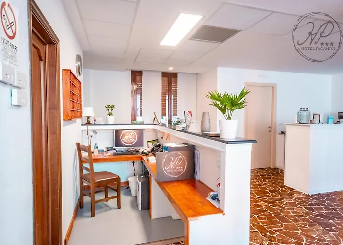 帕格尼尼酒店 3*